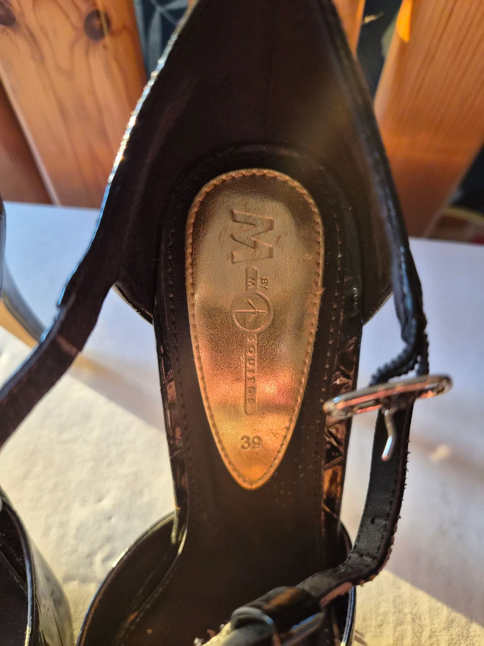 Zapatos de charol con tacones altos talla 39 – photo 3